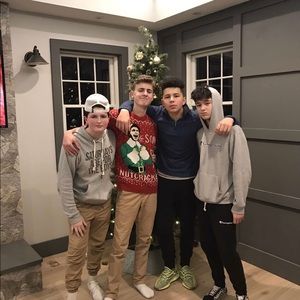 Meet your Posher, Cameron